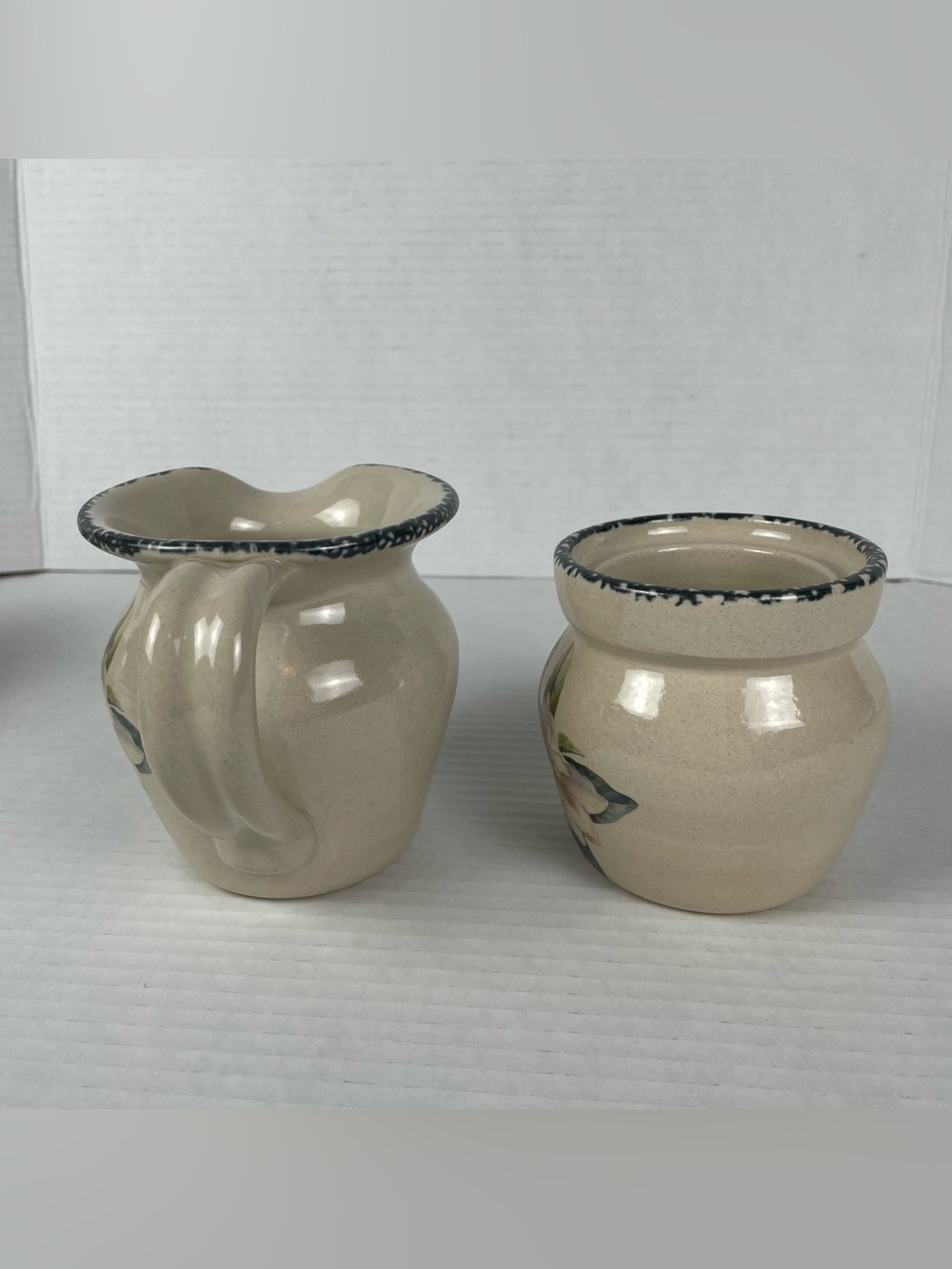 Vintage Home & Garden Party Stoneware Magnolia 4pc Set Cups Cream Sugar Canister - Picture 7 of 16